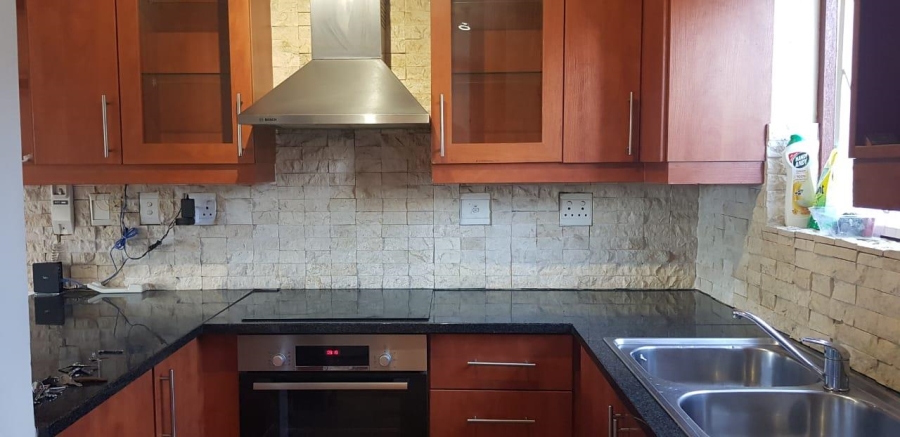 To Let 3 Bedroom Property for Rent in Parklands Western Cape